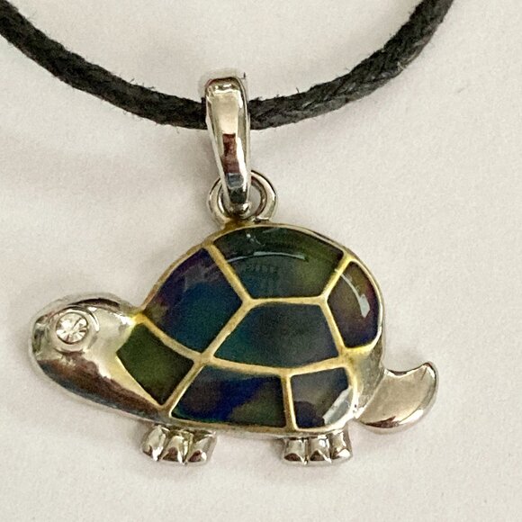 Vintage Mood Sea Turtle Pendant Necklace Liquid Crystal Thermochromic 80s 18" - Picture 4 of 8